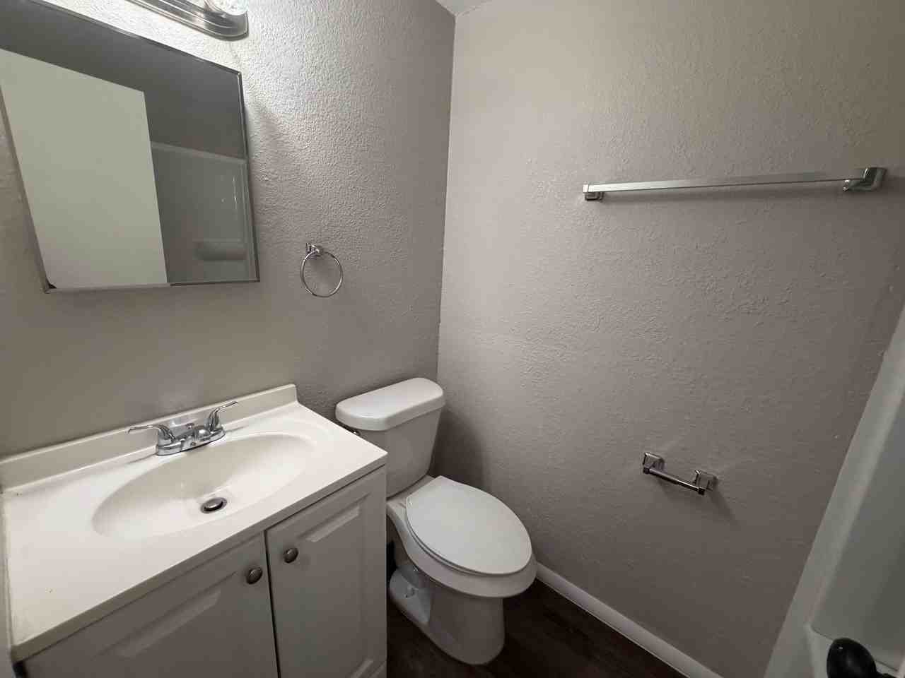 Bear Creek Apartments - Photo 5 of 15