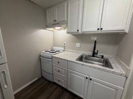 featured image of 1295 N Holland Pkwy