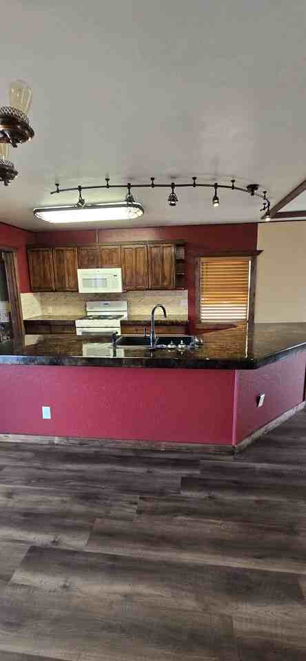 118 E Cherry St #A - Photo 2 of 13