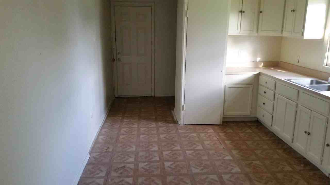 307 Ponderosa Ln - Photo 7 of 9