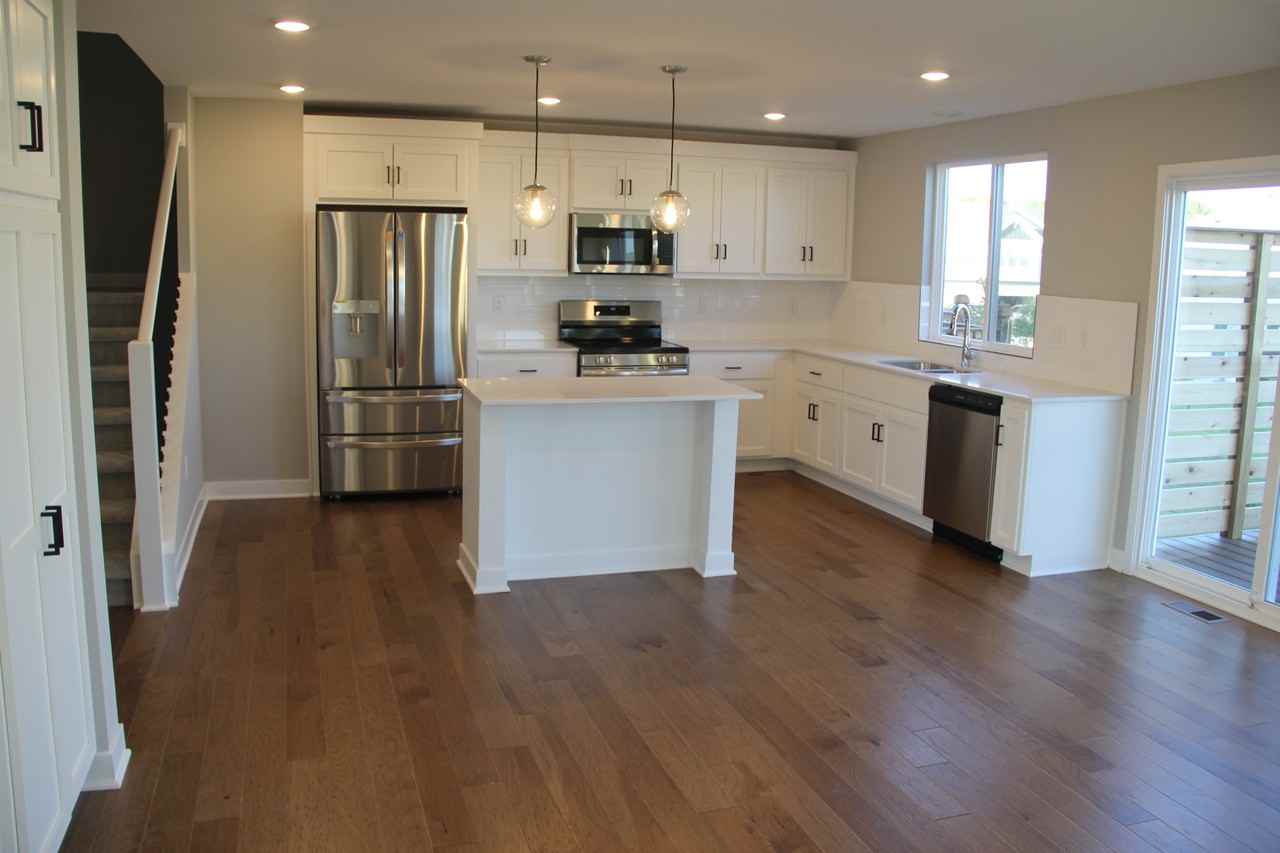 3715 Sw Clayton Pl - Photo 6 of 32