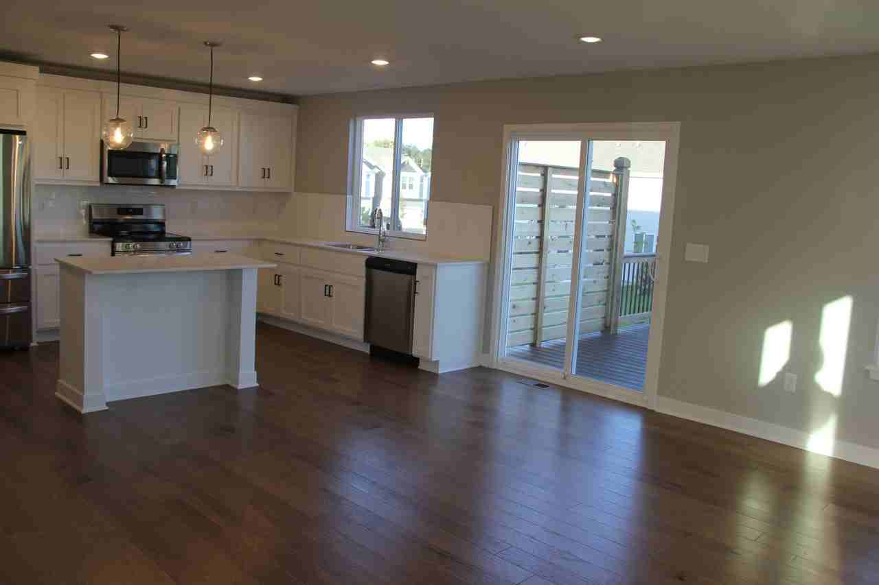 3715 Sw Clayton Pl - Photo 7 of 32