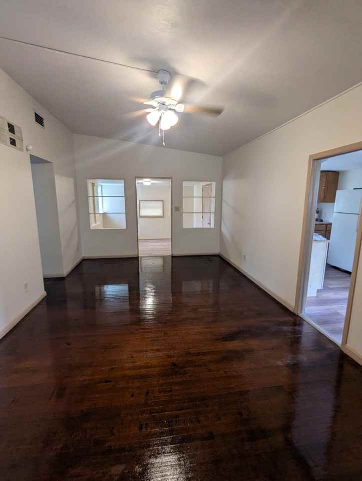 637 N Tampa Ave - Photo 3 of 14