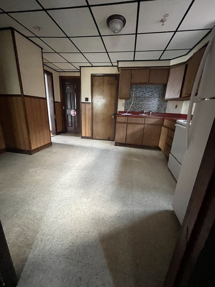 322 Waldo St #2B - Photo 7 of 17