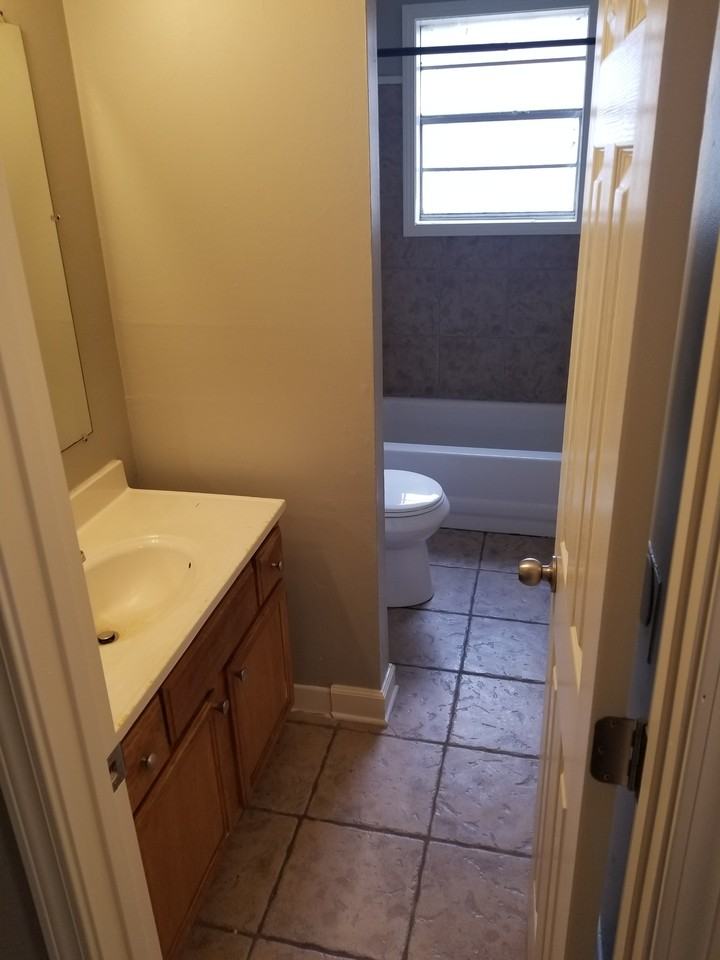 2859 Baskin St #2861 - Photo 5 of 10