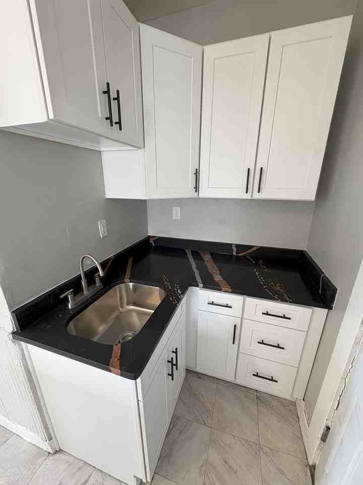 130 Springfield St #130-3 - Photo 4 of 14