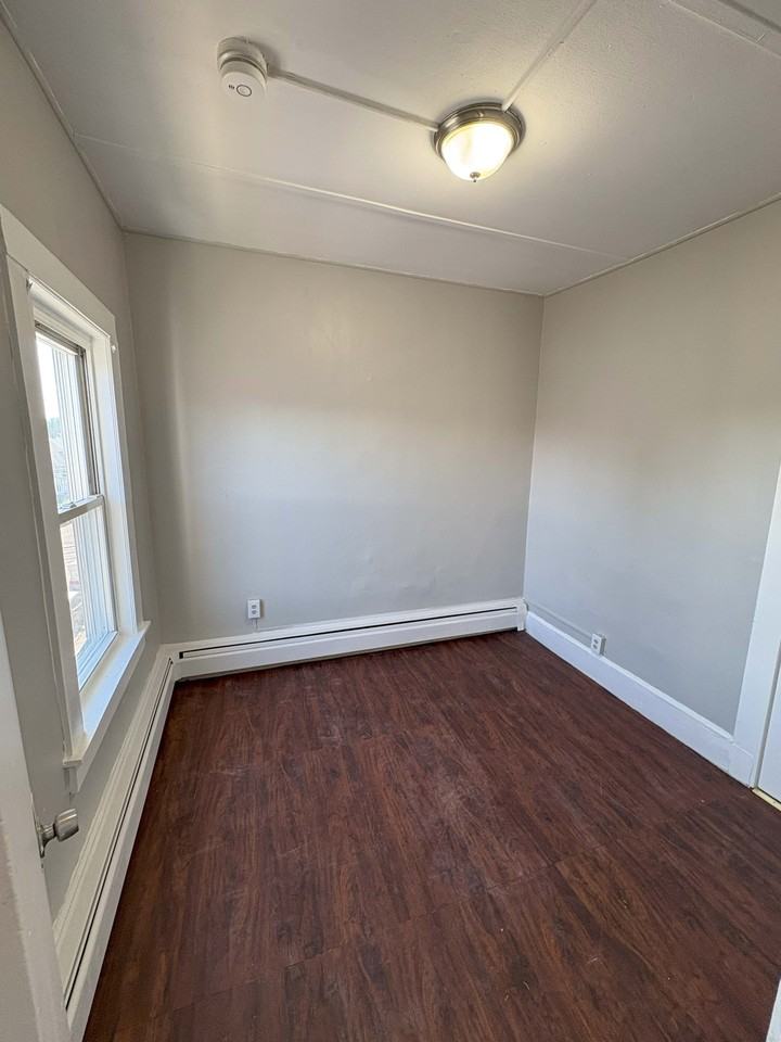 130 Springfield St #130-3 - Photo 7 of 14