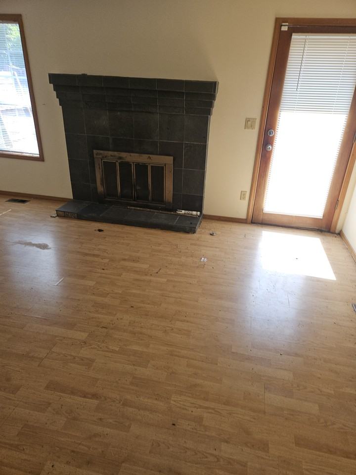 7312 67th St Ne - Photo 4 of 6