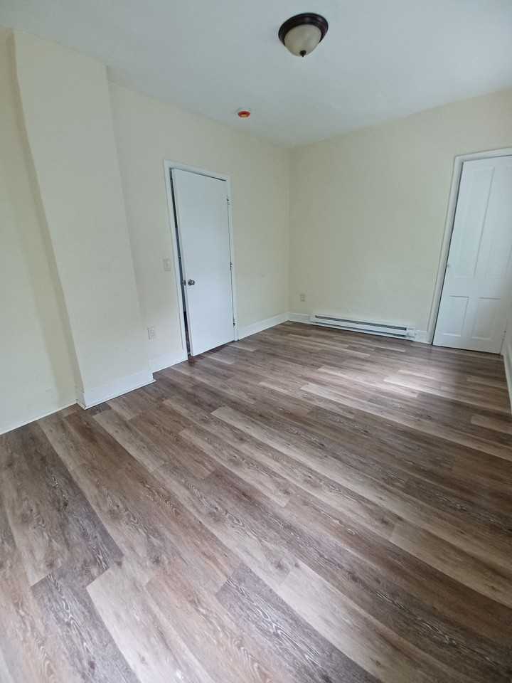 480 S Main St #10 - Photo 6 of 13