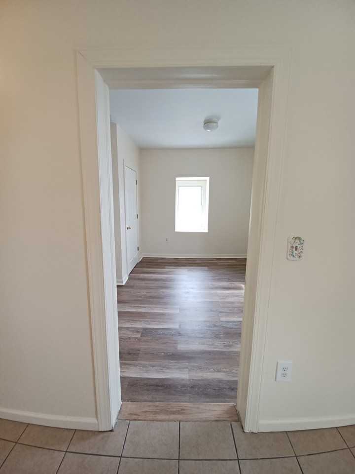 480 S Main St #7 - Photo 6 of 18