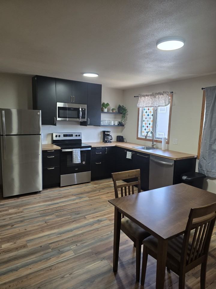 1110 N 17th St #3 - Photo 2 of 14