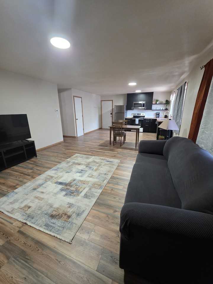 1110 N 17th St #3 - Photo 3 of 14