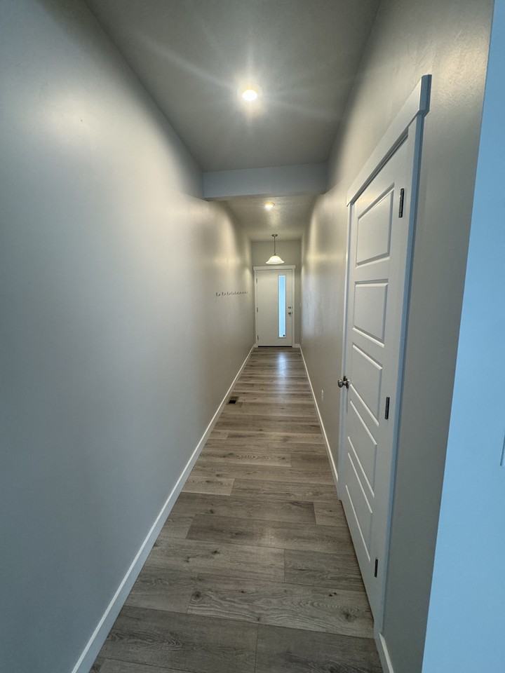 1089 S Bowery Way - Photo 2 of 43