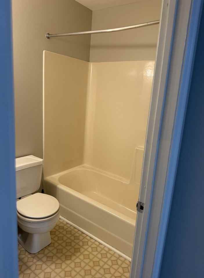 120 Whitburn Pl - Photo 3 of 43