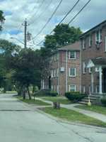 featured image of 8 Carriage Hill Rd
