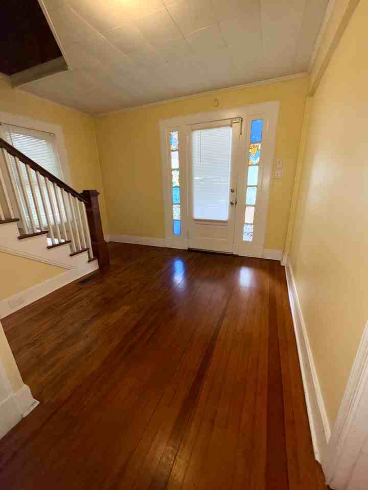 230 Hazel Ave - Photo 2 of 4