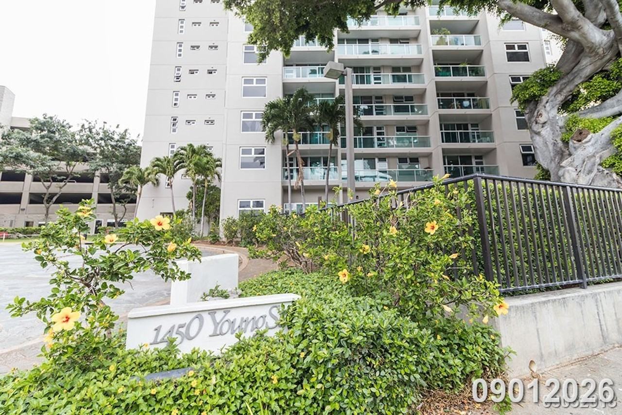 1450 Young St #1902 - Photo 2 of 25