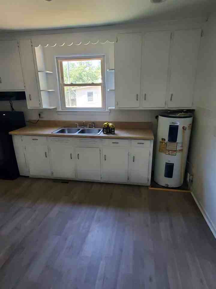 512 Peach St - Photo 2 of 11