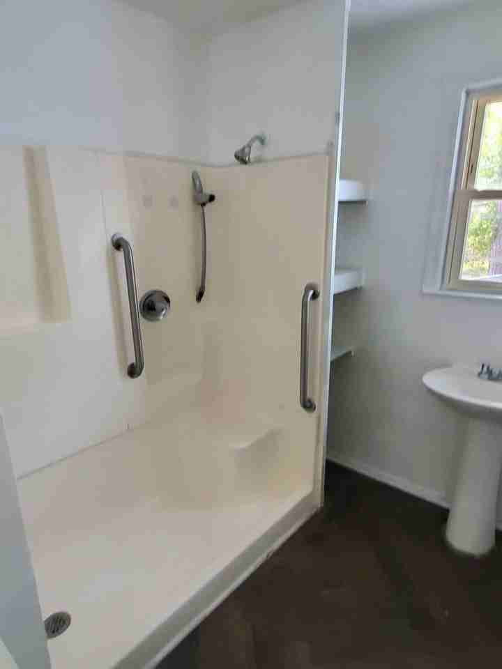 512 Peach St - Photo 5 of 11