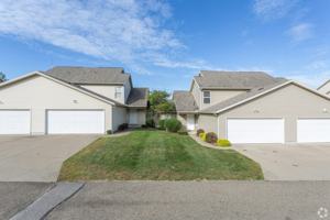 featured image of 40 Lightning Ln