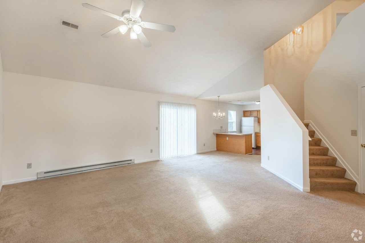 40 Lightning Lane - Photo 3 of 11