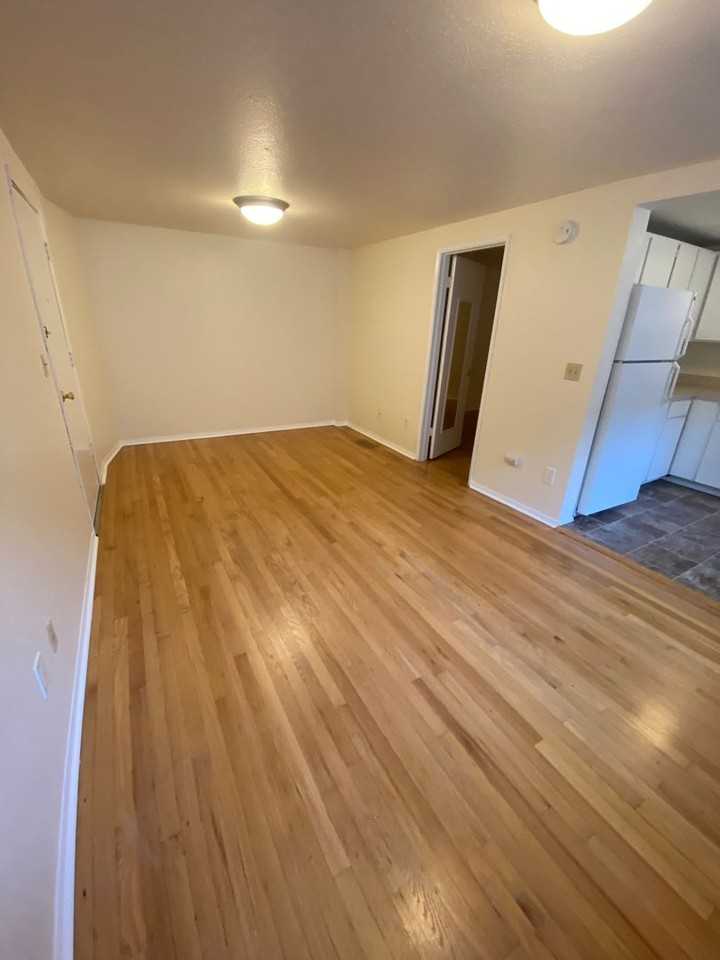 Bridgeview Apts. - Photo 5 of 18