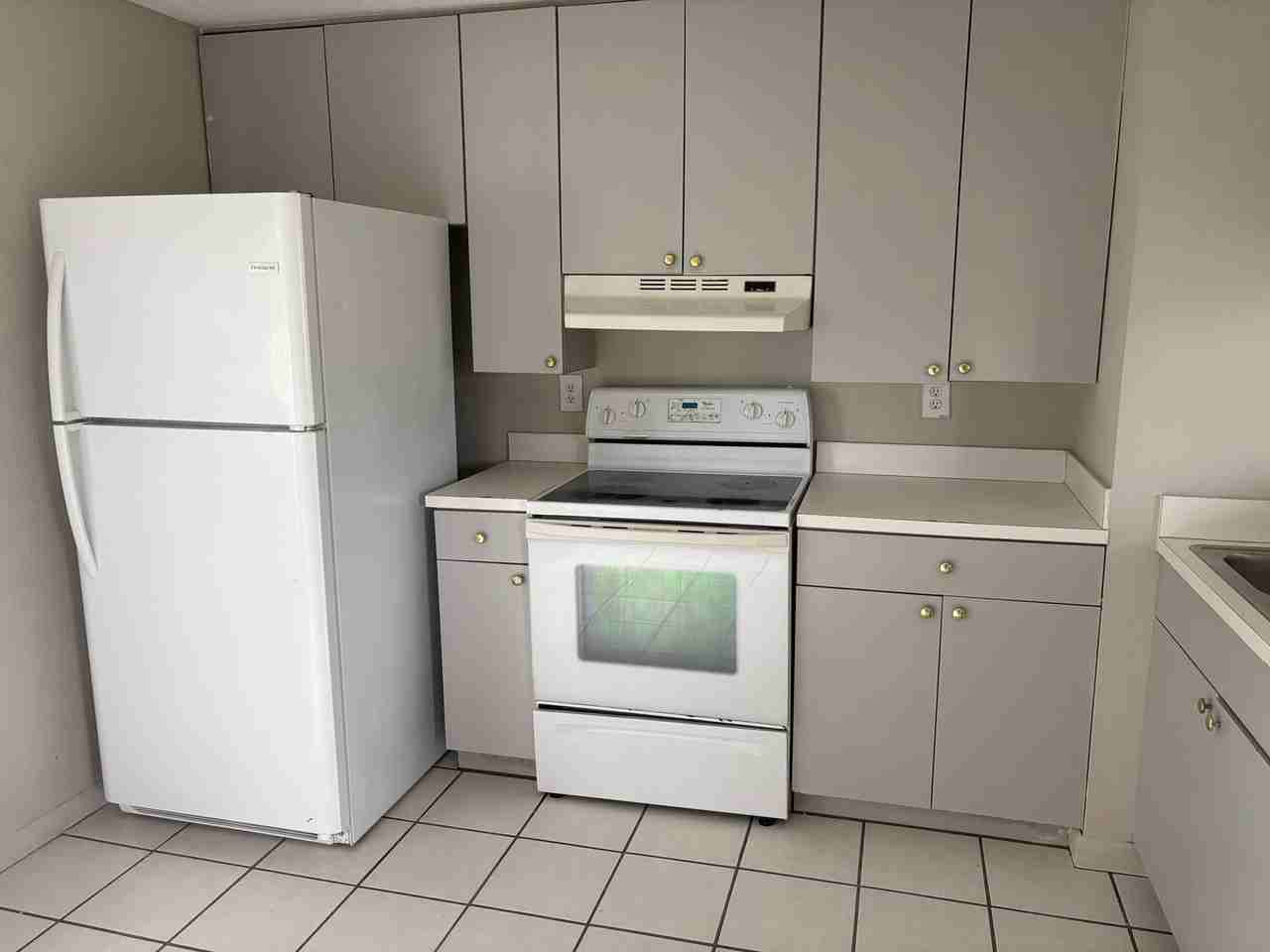 1527 Schoolhouse St #A3 - Photo 6 of 14
