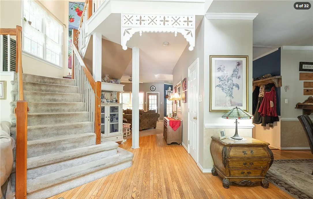 8531 Hillcreek Drive - Photo 2 of 4