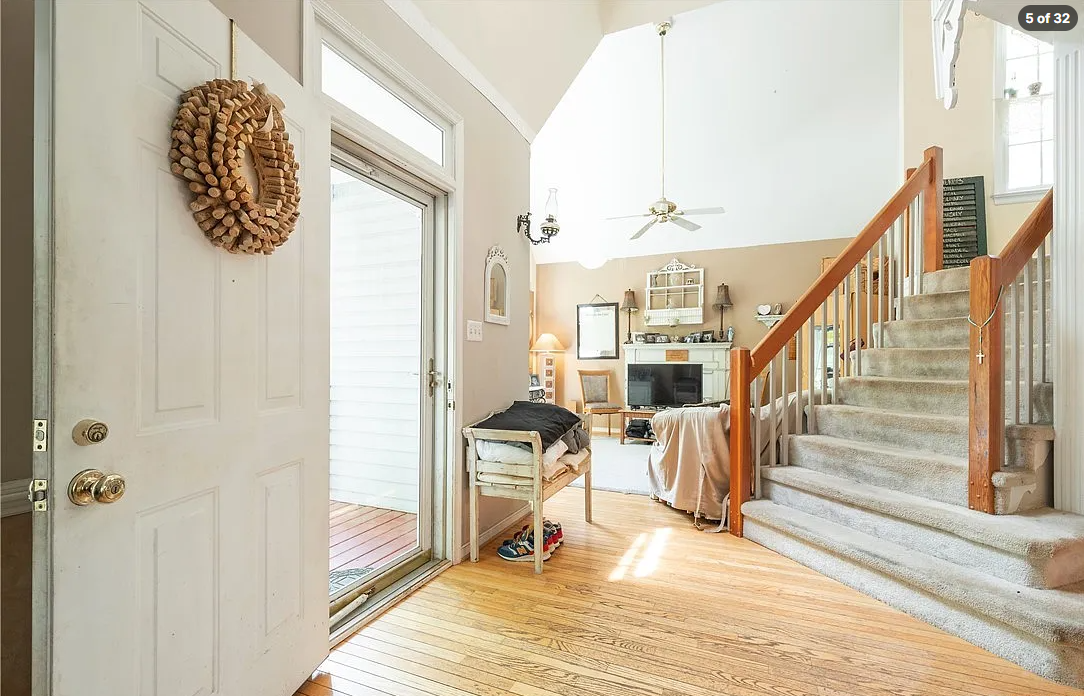 8531 Hillcreek Drive - Photo 3 of 4