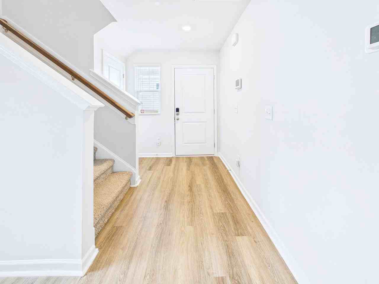7047 Woodline Dr Sw - Photo 4 of 34