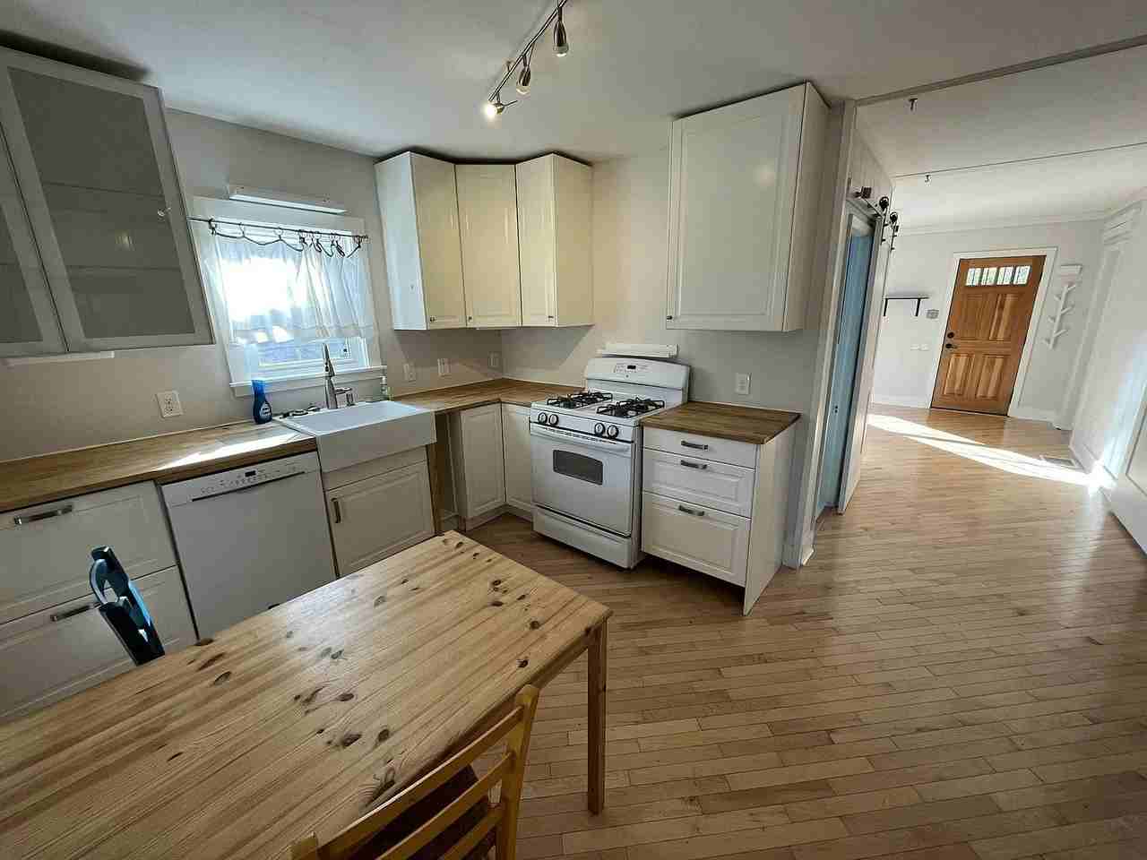3060 South Grant Street - Photo 5 of 19