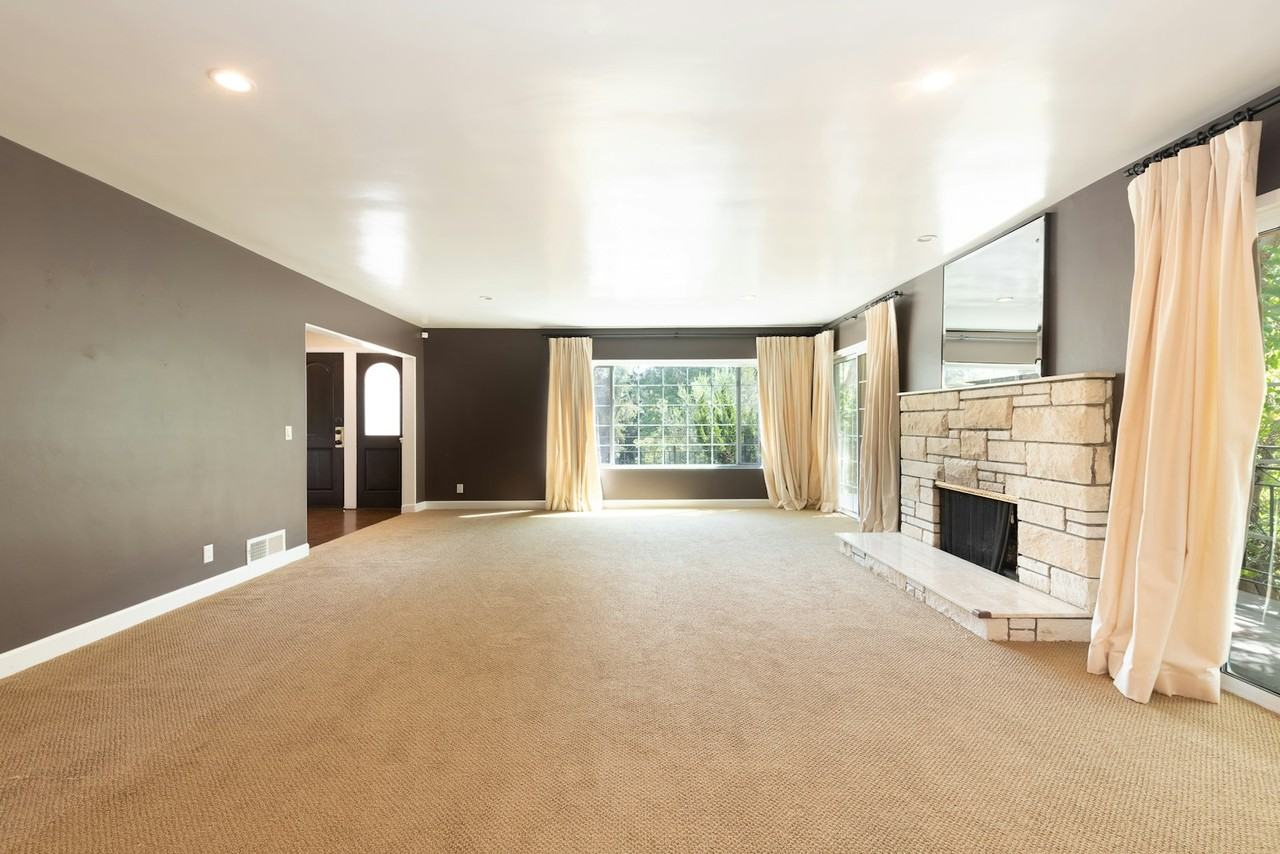 503 North Greencraig Road - Photo 5 of 34