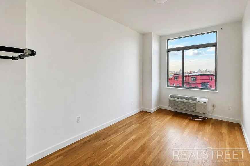 184 Noll St - Photo 6 of 10