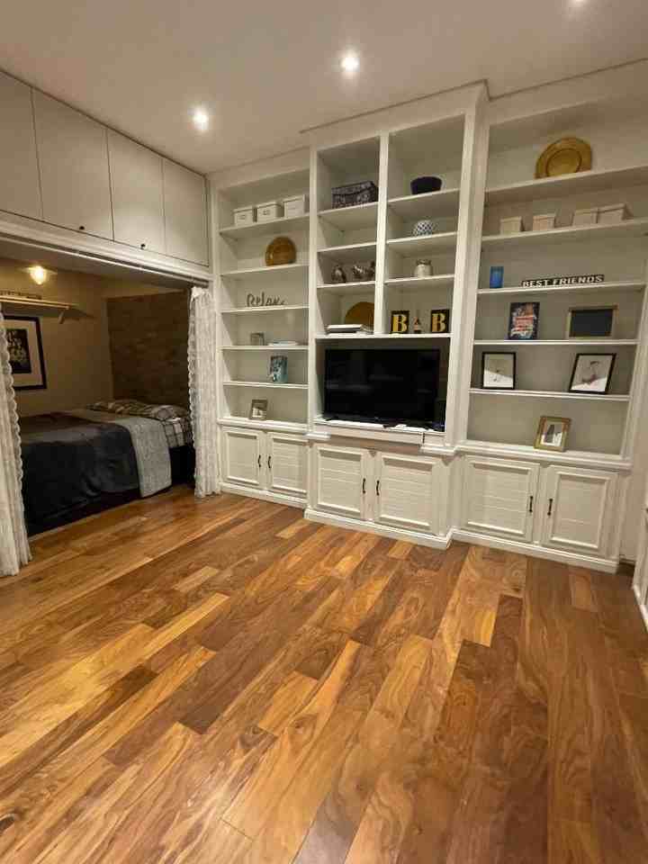 65 E 54th St - Photo 4 of 10