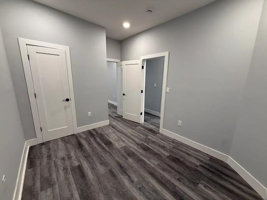 11805 Liberty Ave - Photo 7 of 10