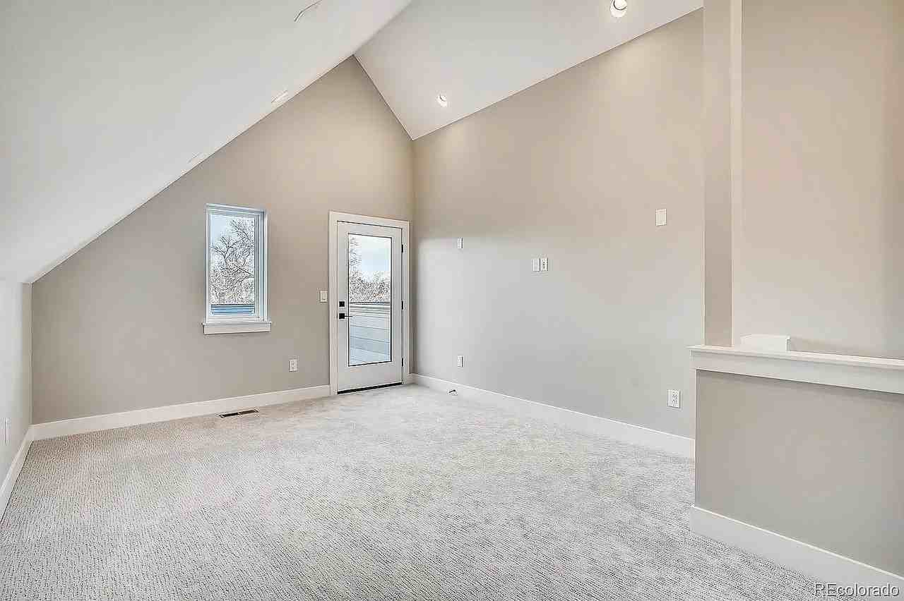 2177 S Bannock St - Photo 3 of 21