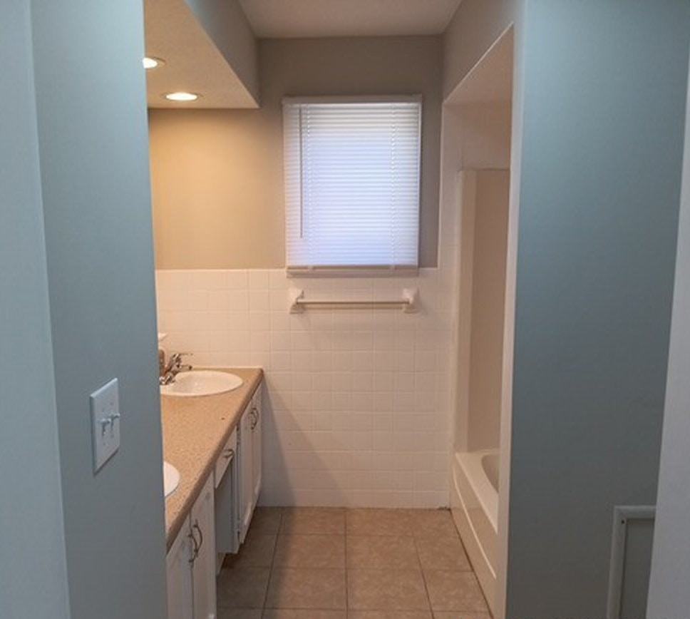 2201 Saratoga Drive, Unit 3 - Photo 4 of 4