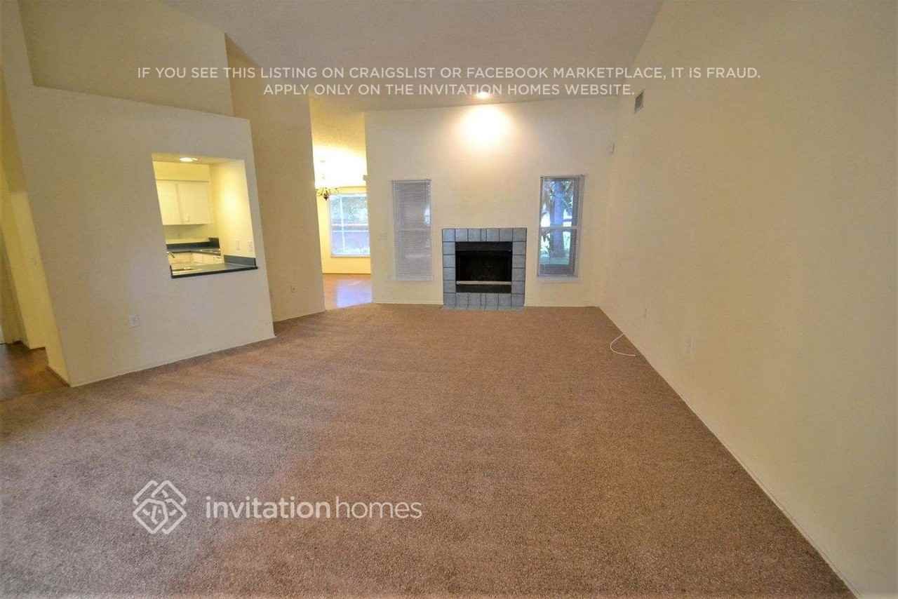 763 Sagewood Dr - Photo 2 of 10