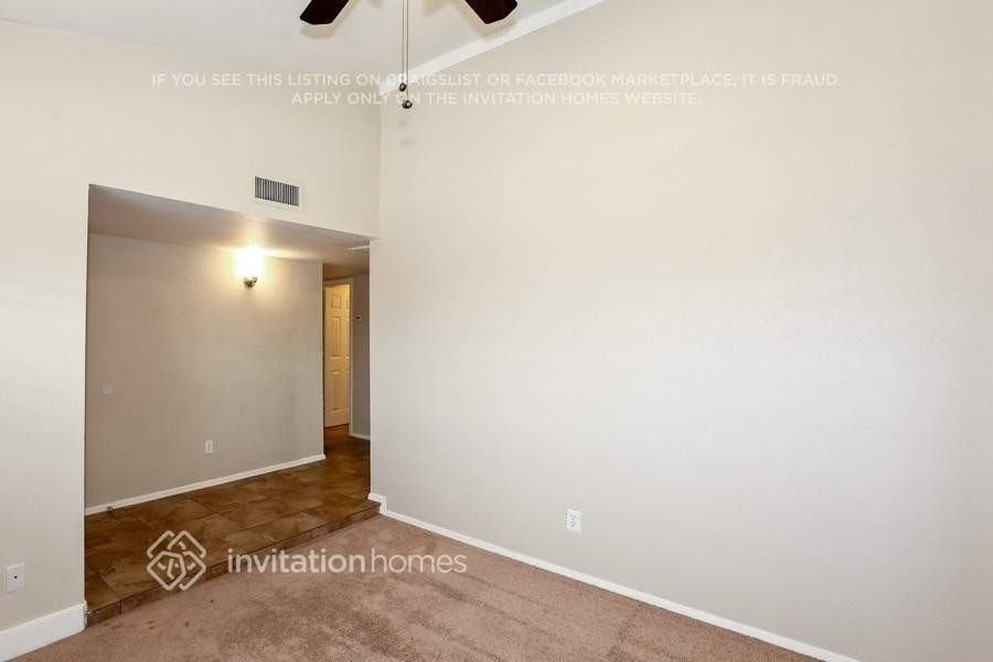 607 S Pioneer - Photo 2 of 16