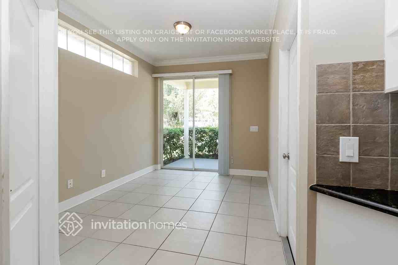 20037 Heritage Point Dr - Photo 6 of 17
