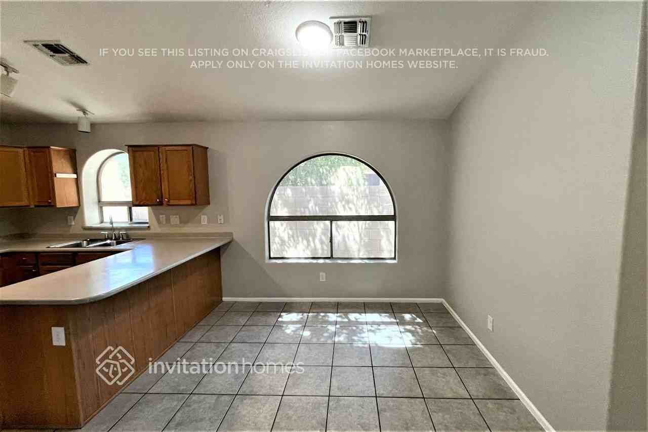 16030 W Diamond St - Photo 4 of 16