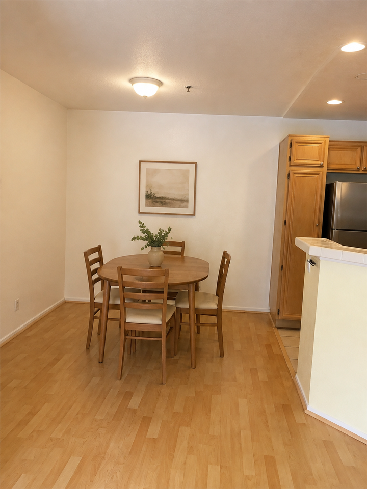 697 Sutton Crest Trl #1 - Photo 5 of 6