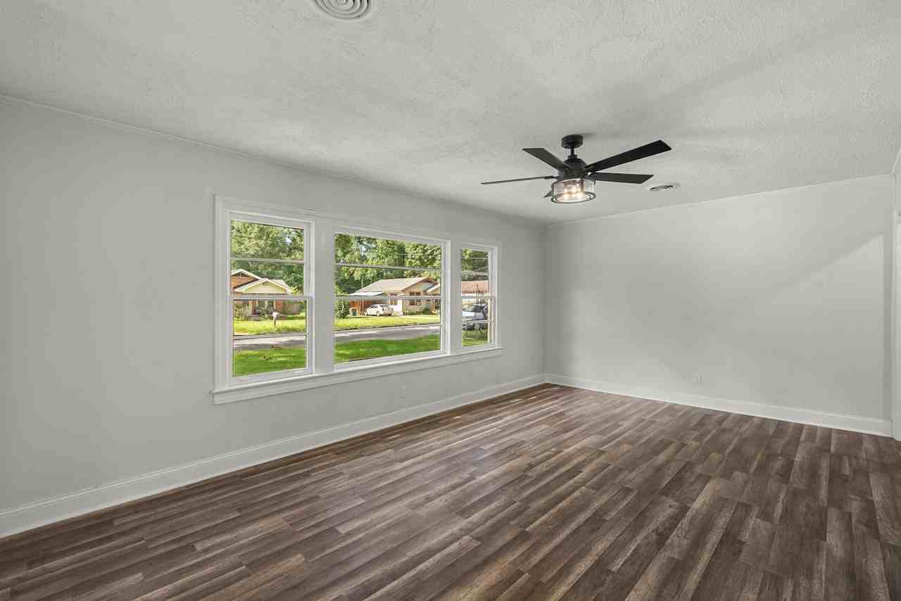 1009 Beatrice Avenue - Photo 3 of 15