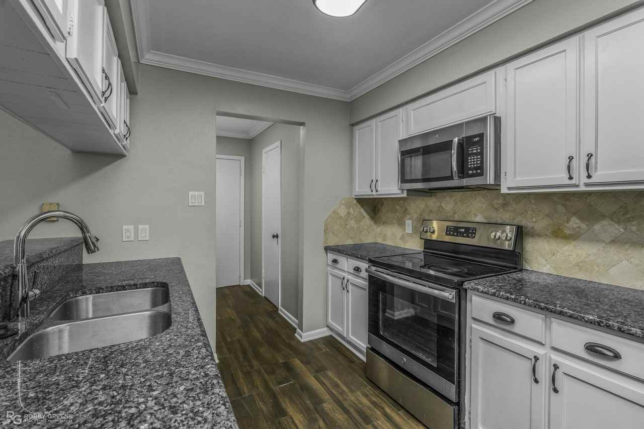 10312 Cortez Drive - Photo 7 of 27