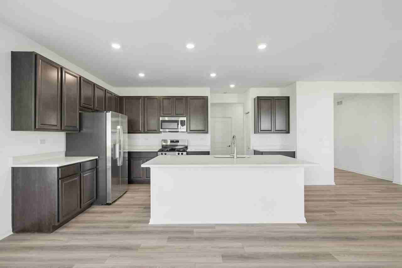 1325 Fawnlily Circle - Photo 2 of 19