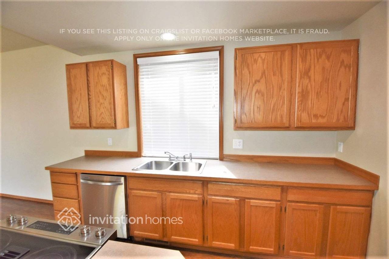 15005 87th Ave E - Photo 5 of 17