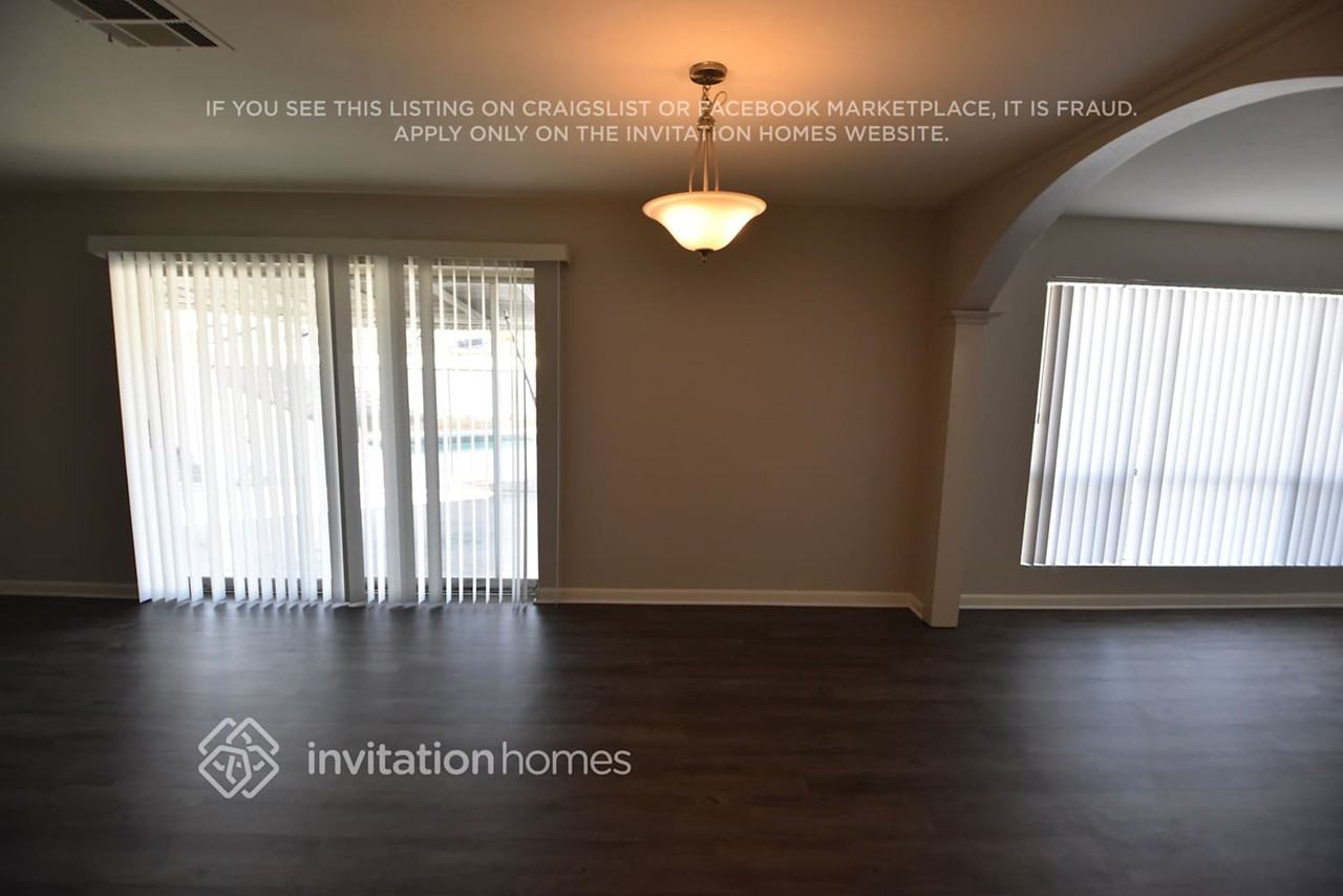 3410 W Orchid Ln - Photo 3 of 10