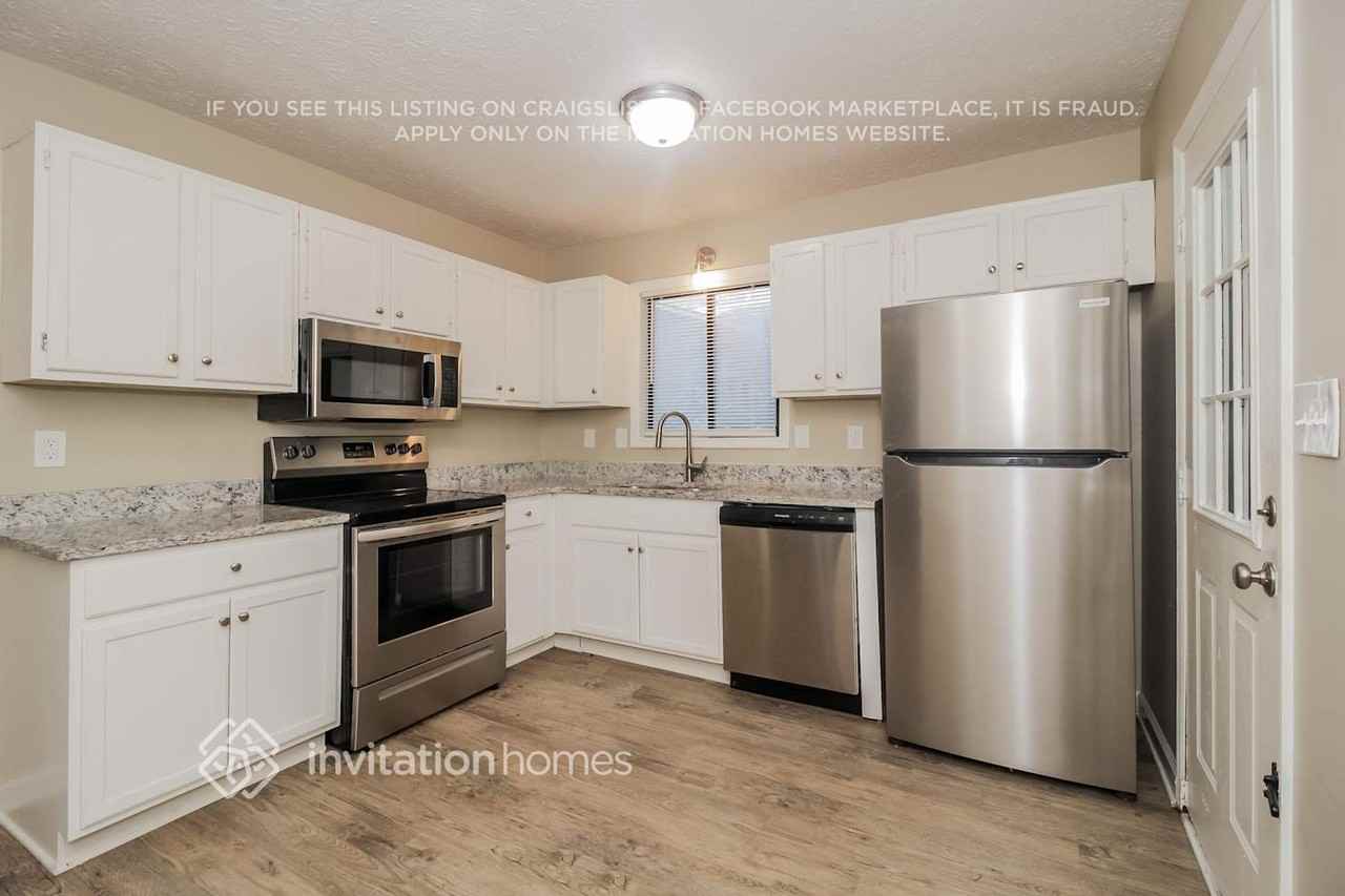 5067 Cavalier Dr Se - Photo 7 of 18