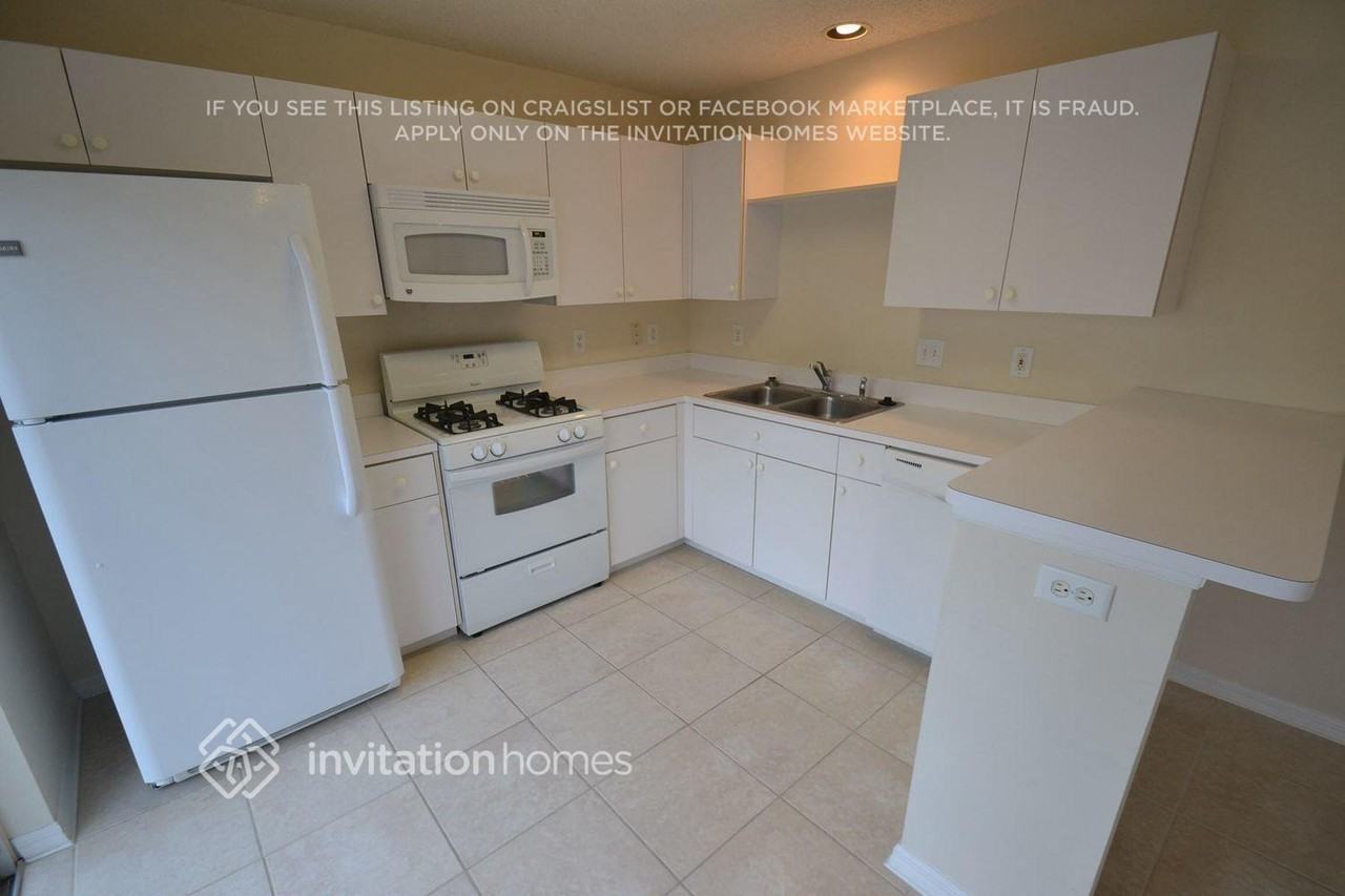 607 Cape Cod Cir - Photo 4 of 12