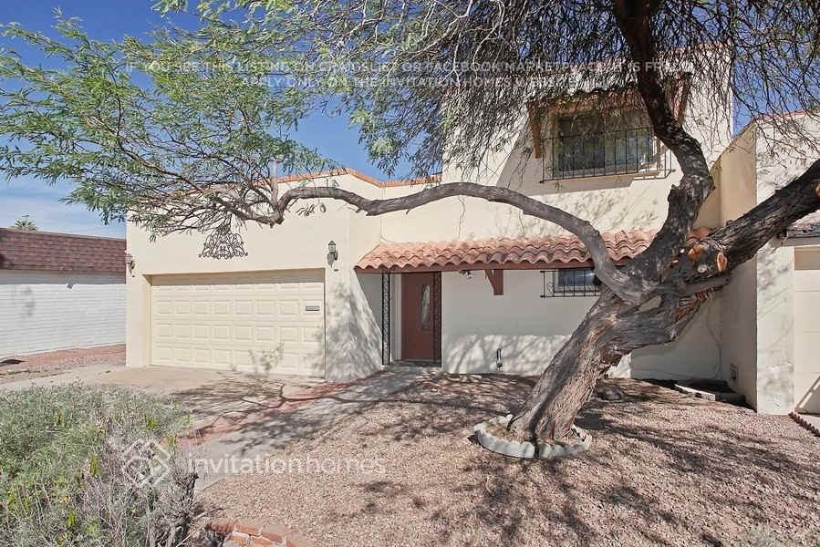 3029 S Country Club Way - Photo 2 of 18